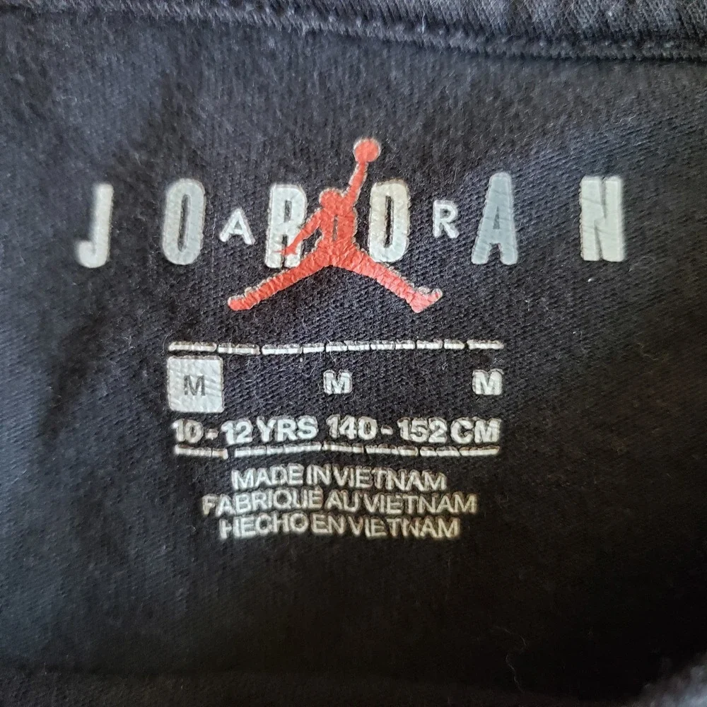 Nike Boys Lot Size Medium 4pc Bundle Jordan Hoodie Tee Jordan Under Armour Pants - Picture 2 of 8